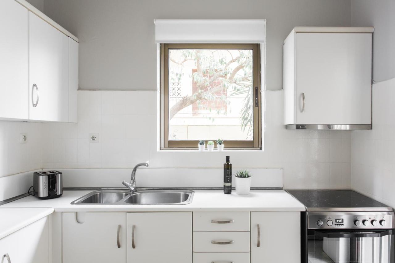 Pleasant 2Br Apartment Near Helexpo By Upstreet Athene Buitenkant foto