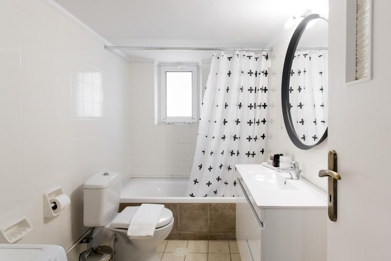 Pleasant 2Br Apartment Near Helexpo By Upstreet Athene Buitenkant foto
